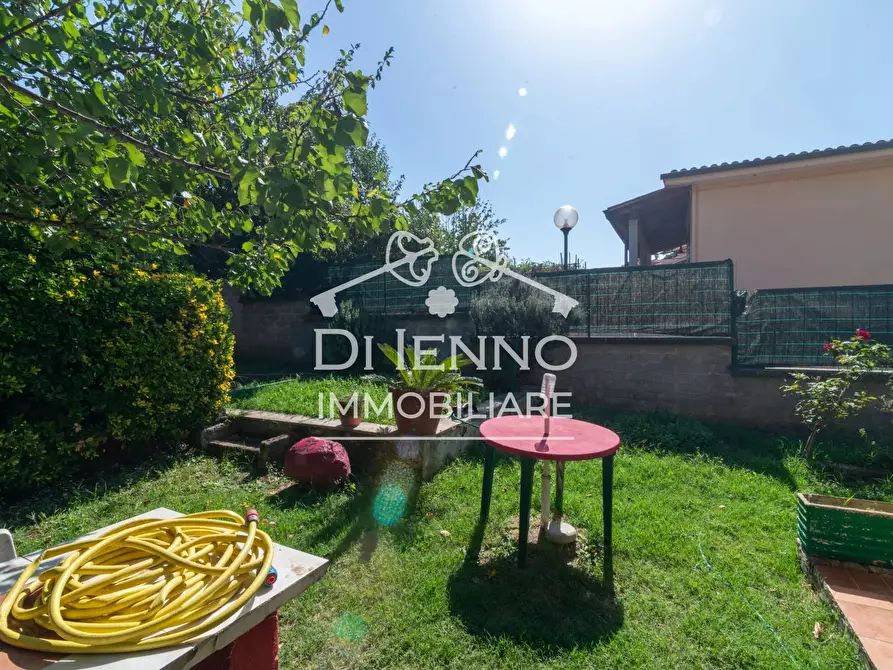 Immagine 16 di Casa trifamiliare in vendita  in Via Siziano a Roma