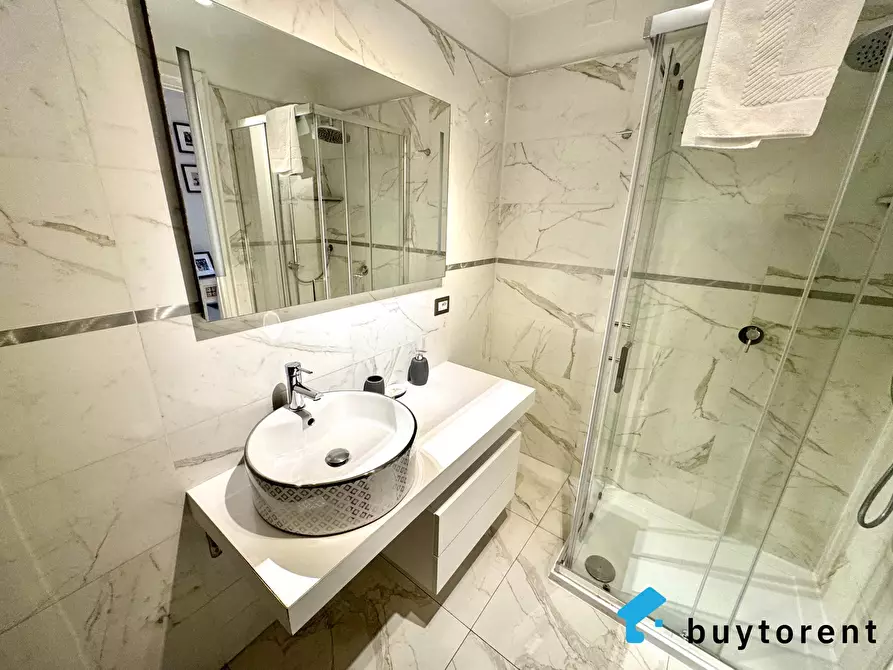 Immagine 5 di Casa trifamiliare in vendita  in Corso di Porta Nuova, 52a a Milano