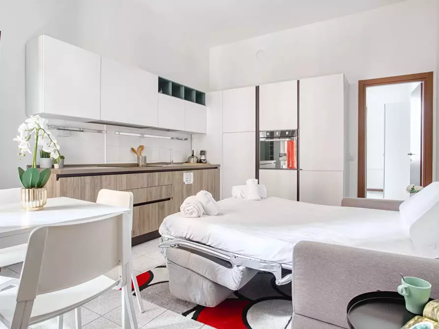 Immagine 4 di Casa trifamiliare in affitto  in VIA BORSIERI, 39. a Milano