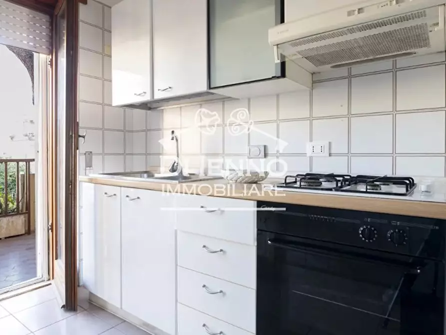 Immagine 21 di Casa trifamiliare in vendita  in Via Renato Mainardi a Roma