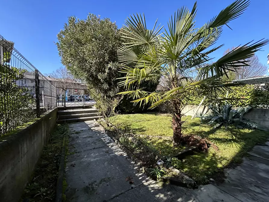 Immagine 7 di Terreno edificabile in vendita  a Conegliano