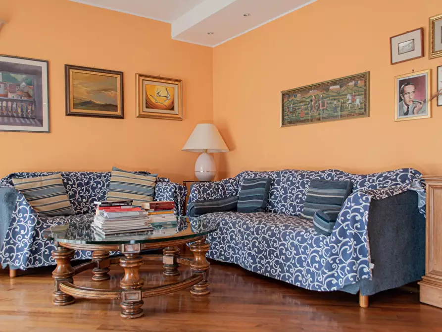 Immagine 6 di Casa trifamiliare in vendita  a Ventimiglia