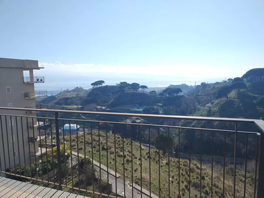 Immagine 4 di Casa trifamiliare in vendita  in Via Torrente Trapani a Messina