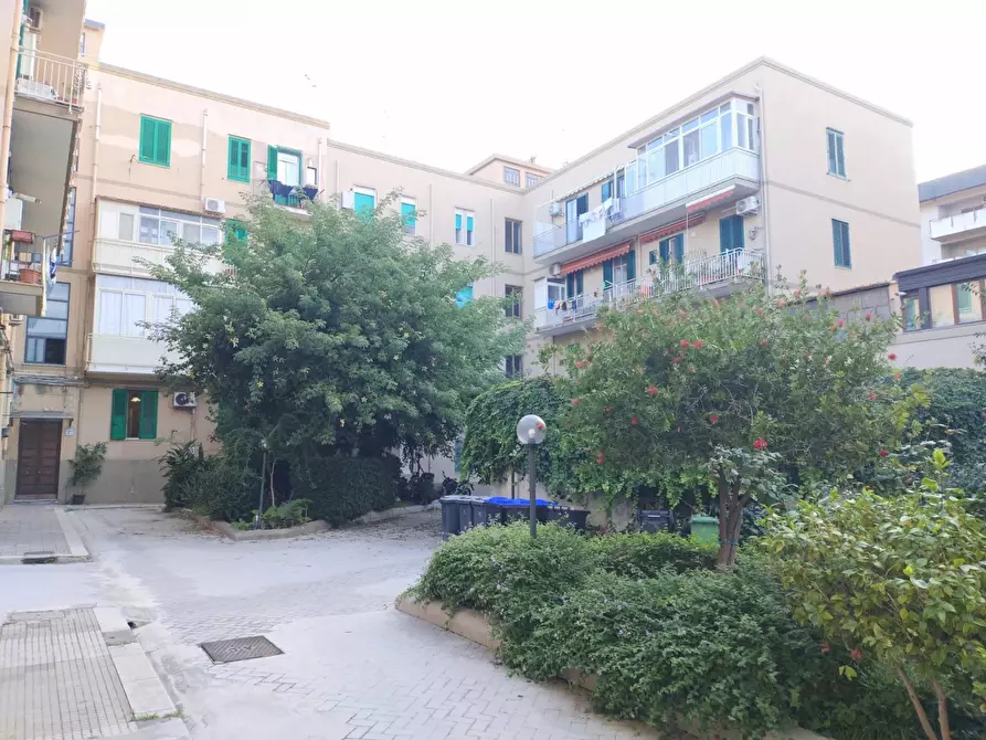 Immagine 35 di Casa trifamiliare in vendita  in Via Giuseppe Natoli, 117 a Messina