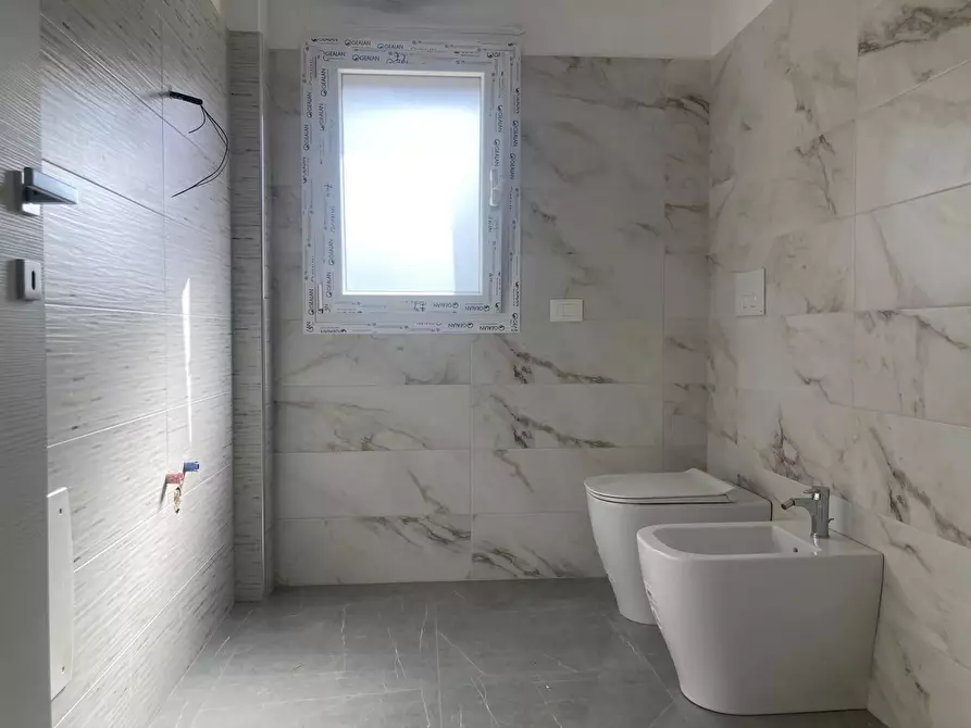 Immagine 6 di Casa trifamiliare in vendita  in contrada Cavoni a Altilia