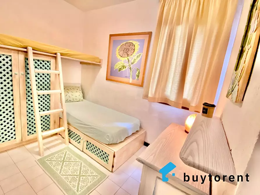 Immagine 10 di Casa trifamiliare in vendita  in Via Su Pinnone, 3/2 a Olbia