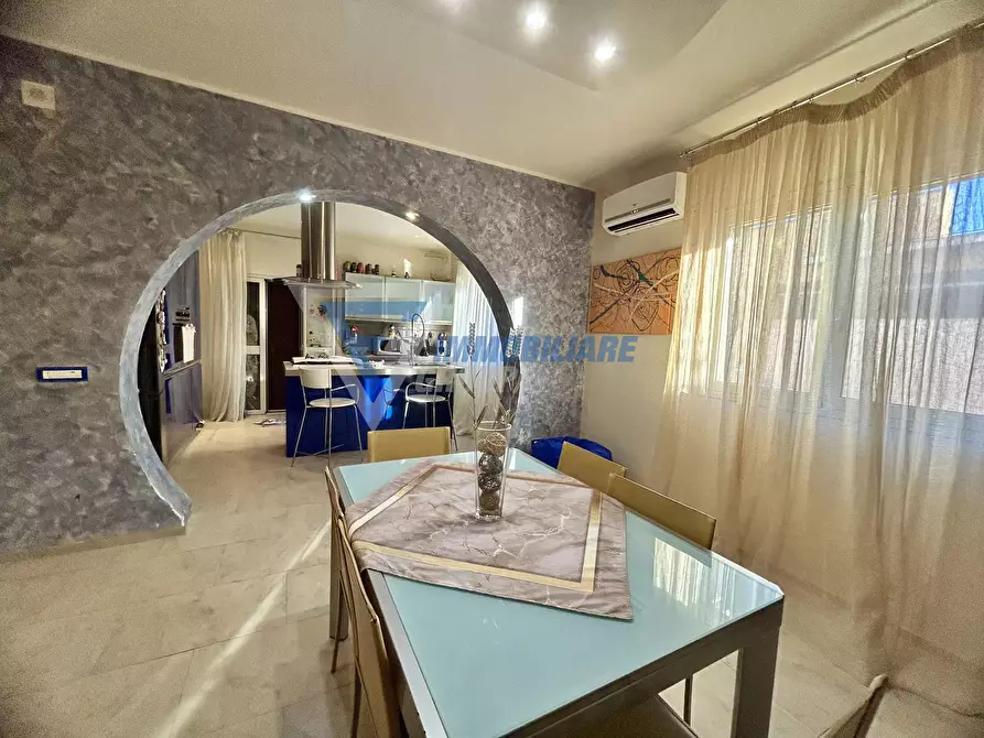 Immagine 7 di Casa trifamiliare in vendita  in Via Monte Pellegrino a Siracusa