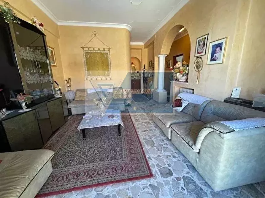 Immagine 4 di Casa trifamiliare in vendita  in Via Monte Bianco a Siracusa