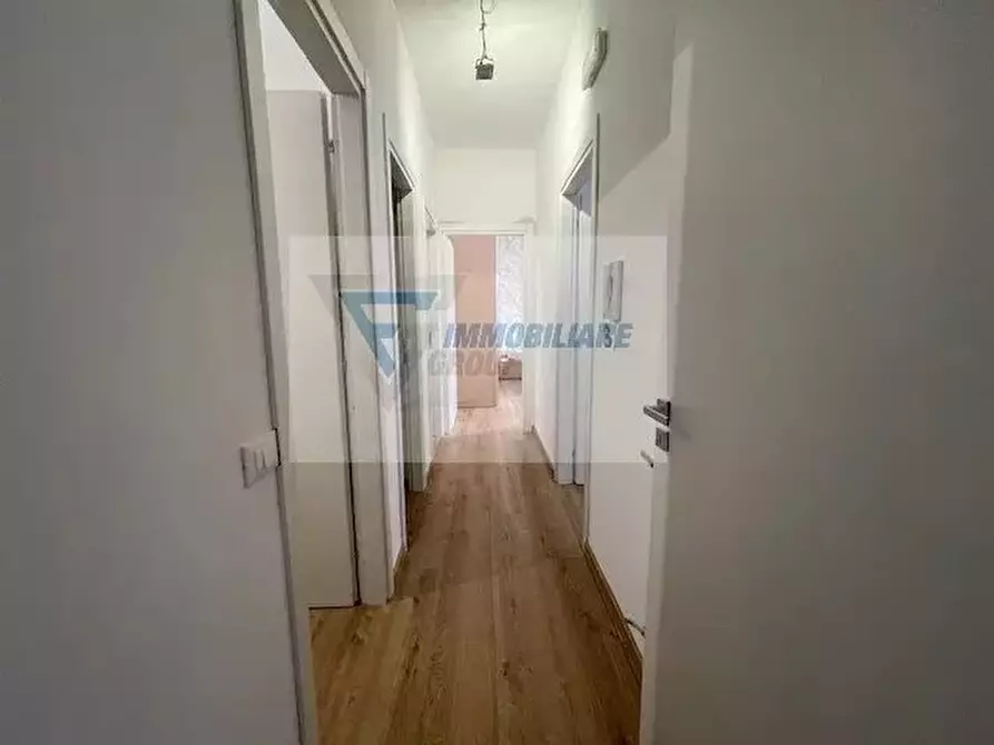 Immagine 22 di Casa trifamiliare in vendita  in Viale Vittorio Veneto a Floridia