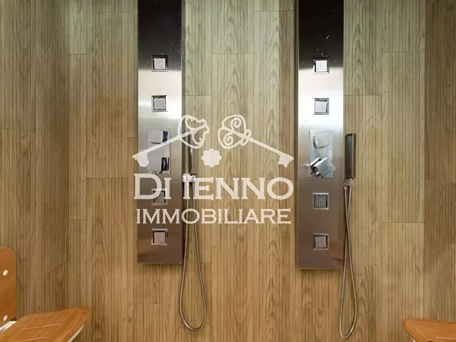 Immagine 18 di Casa trifamiliare in vendita  in Via Napoleone III a Roma