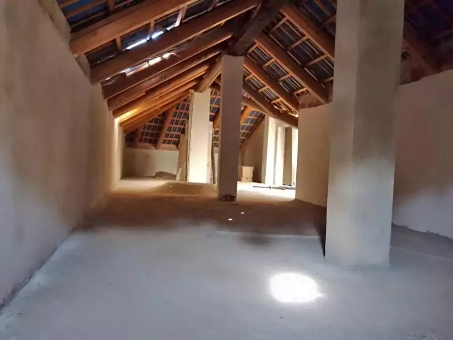 Immagine 6 di Casa trifamiliare in vendita  a Dogliani