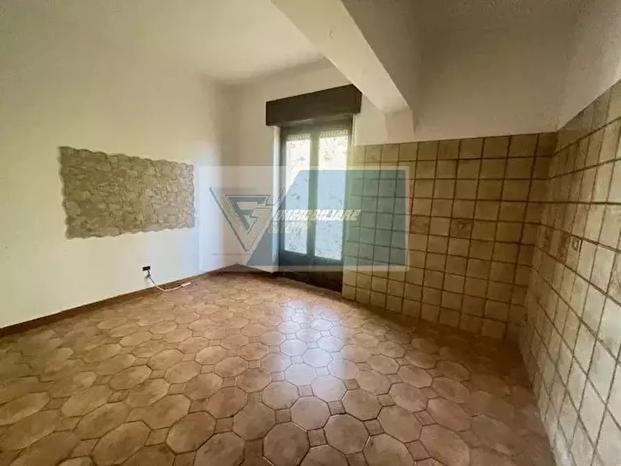 Immagine 15 di Casa trifamiliare in vendita  in Via Pirandello a Buccheri