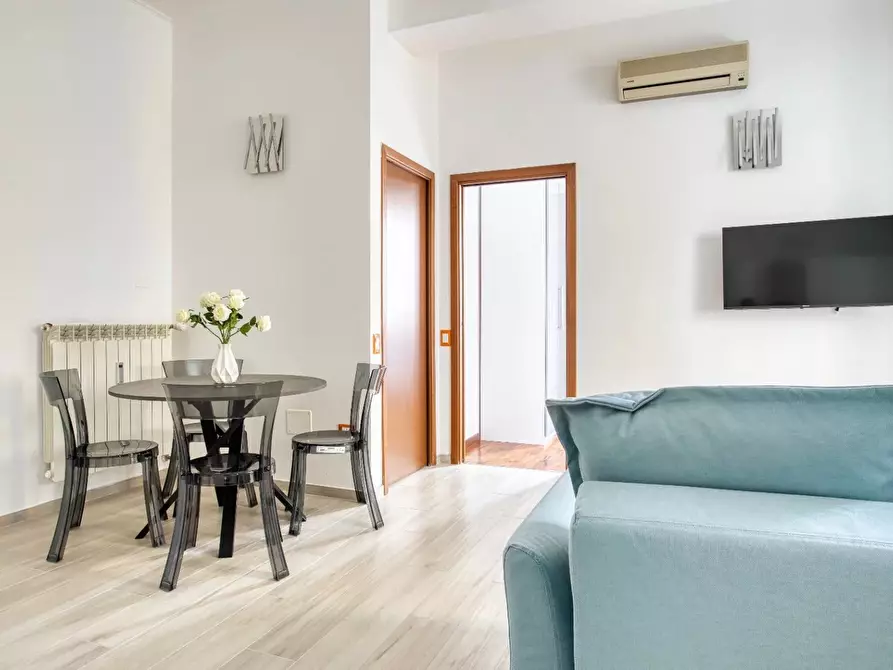 Immagine 6 di Casa trifamiliare in affitto  in ALZAIA NAVIGLIO PAVESE, 10. a Milano