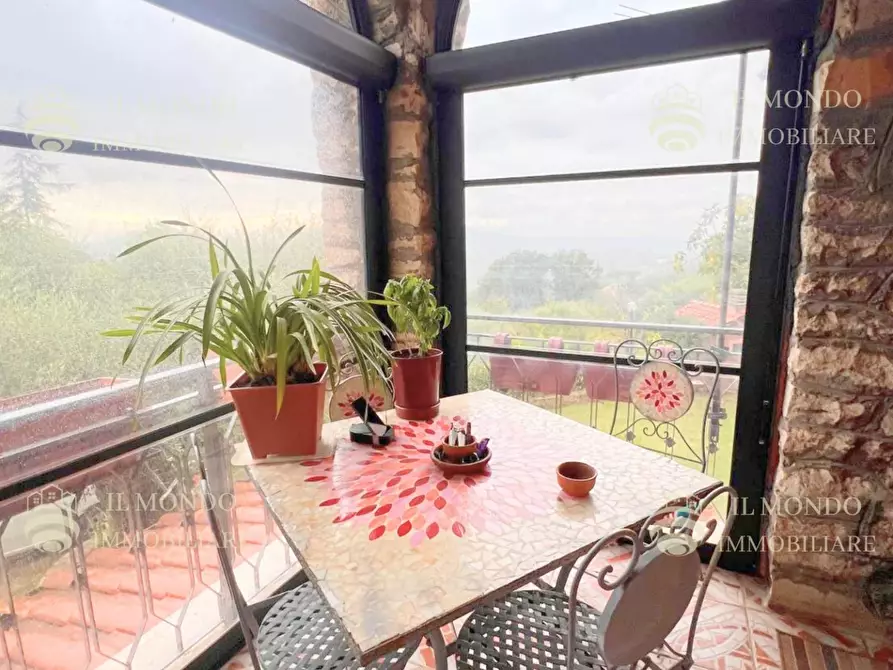 Immagine 1 di Casa trifamiliare in vendita  a Palombara Sabina