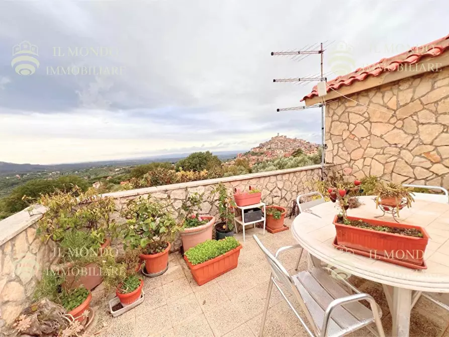 Immagine 35 di Casa trifamiliare in vendita  a Palombara Sabina