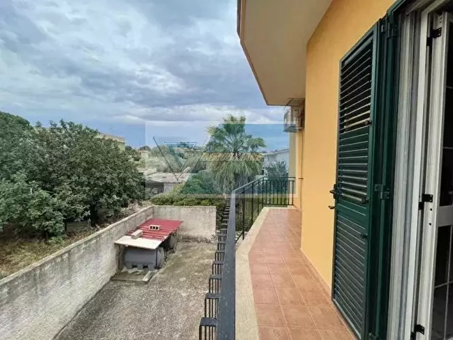 Immagine 13 di Casa trifamiliare in vendita  in Via Brancati a Buccheri