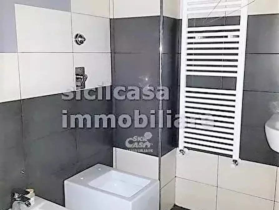 Immagine 7 di Casa trifamiliare in vendita  a Marsala