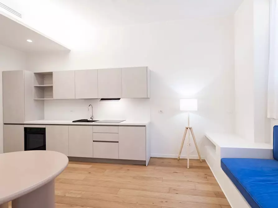 Immagine 9 di Casa trifamiliare in affitto  in Viale Coni Zugna, 6 a Milano