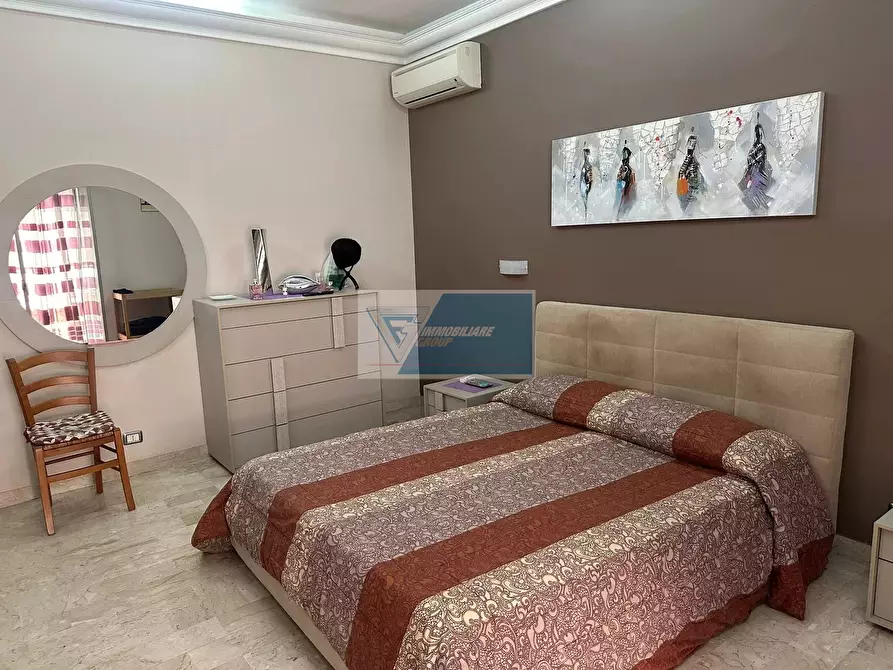 Immagine 13 di Casa trifamiliare in vendita  a Buccheri