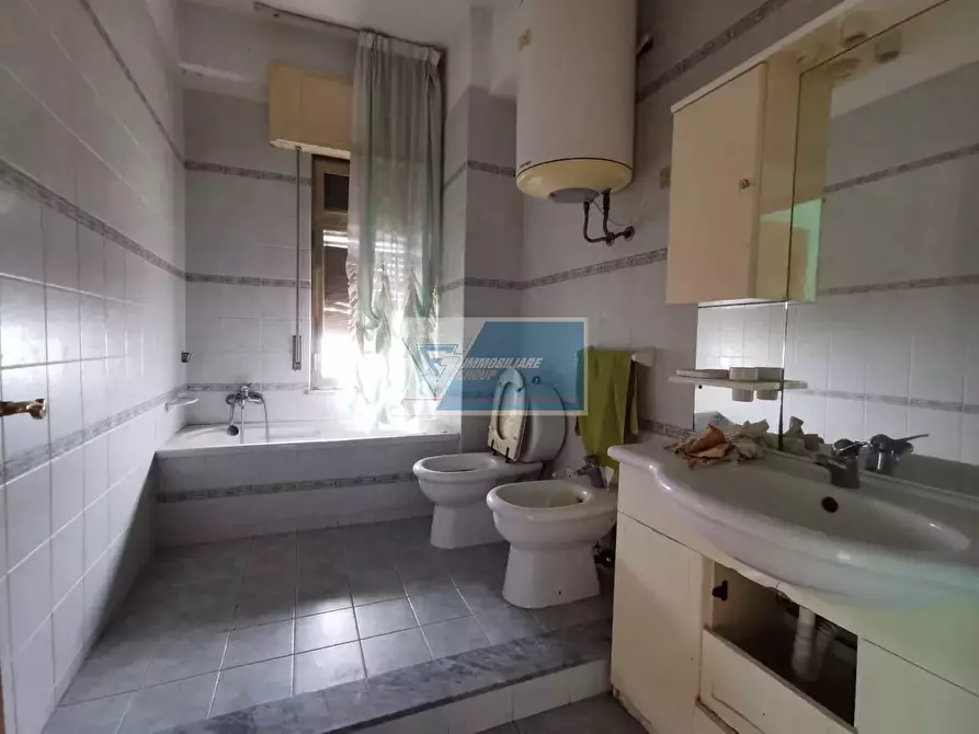 Immagine 6 di Casa trifamiliare in vendita  in via pentapoli a Buccheri