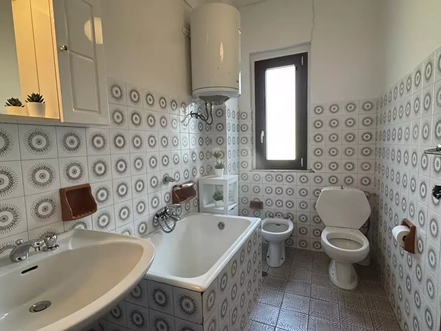 Immagine 11 di Casa trifamiliare in vendita  in Via C. Calvelli, 96 a Aprigliano