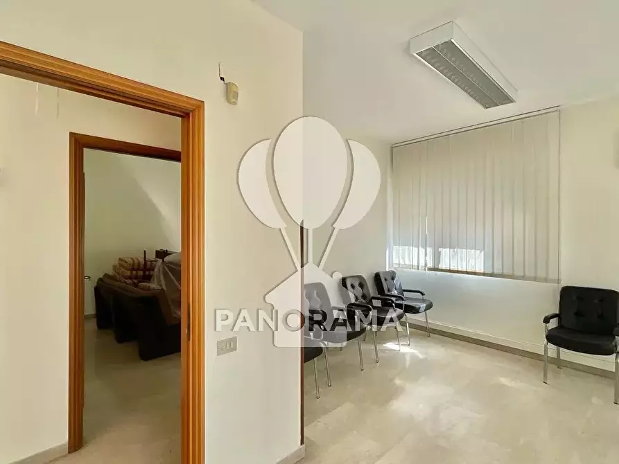 Immagine 20 di Castello in affitto  in Via Catania a Palermo