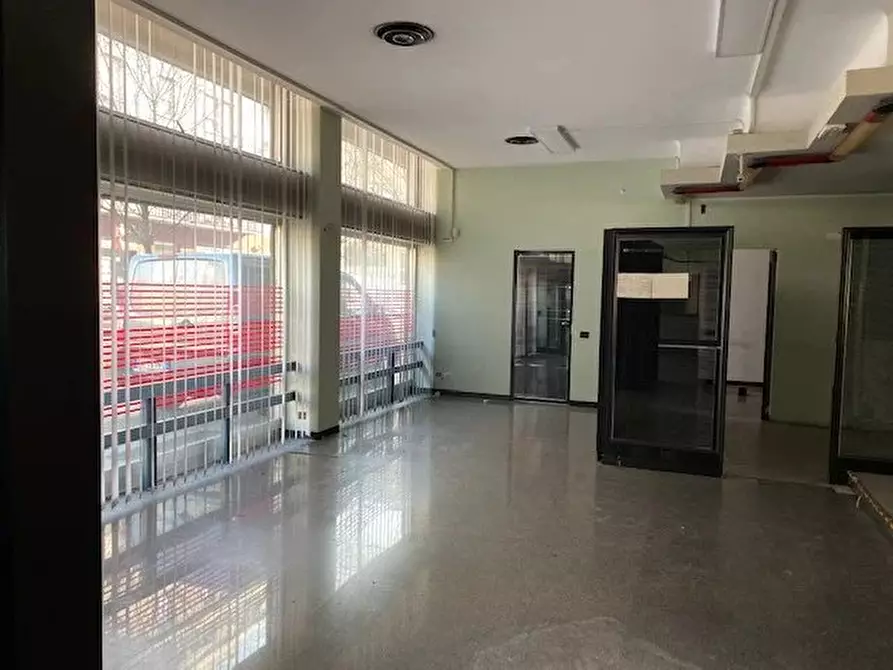Immagine 3 di Attico in vendita  in via varesina a Milano