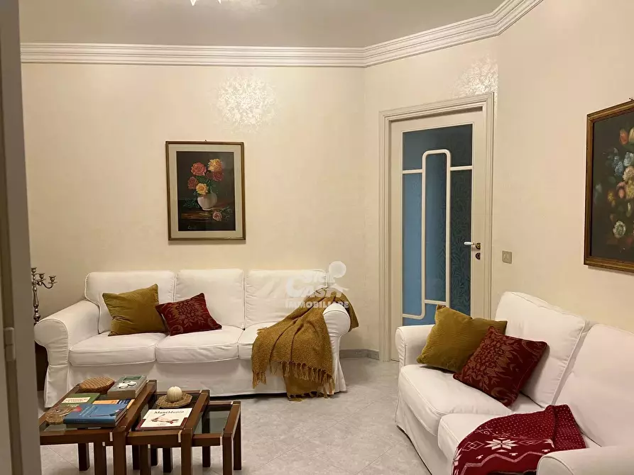 Immagine 1 di Casa trifamiliare in vendita  a Marsala