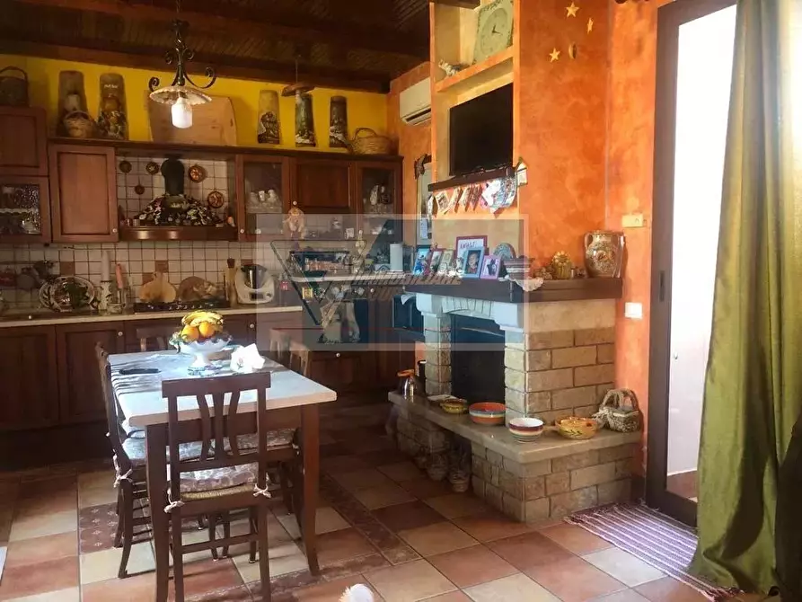 Immagine 3 di Casa trifamiliare in vendita  in Via Maria Carmela Gargallo a Buccheri