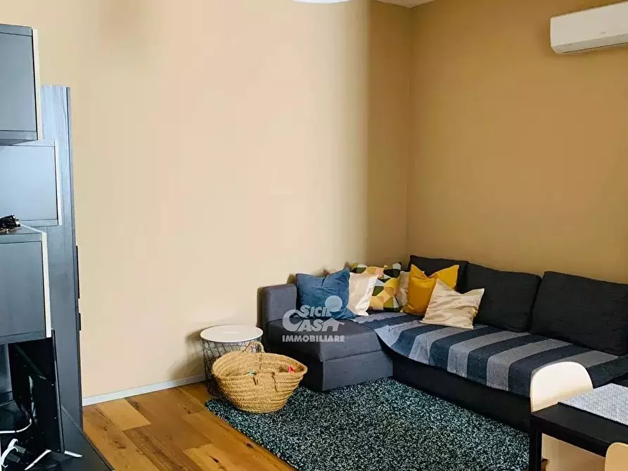 Immagine 20 di Casa trifamiliare in affitto  a Marsala