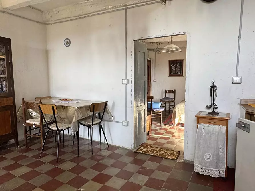 Immagine 2 di Casa trifamiliare in vendita  in Via Giosuè Carducci, 4 a Bianchi