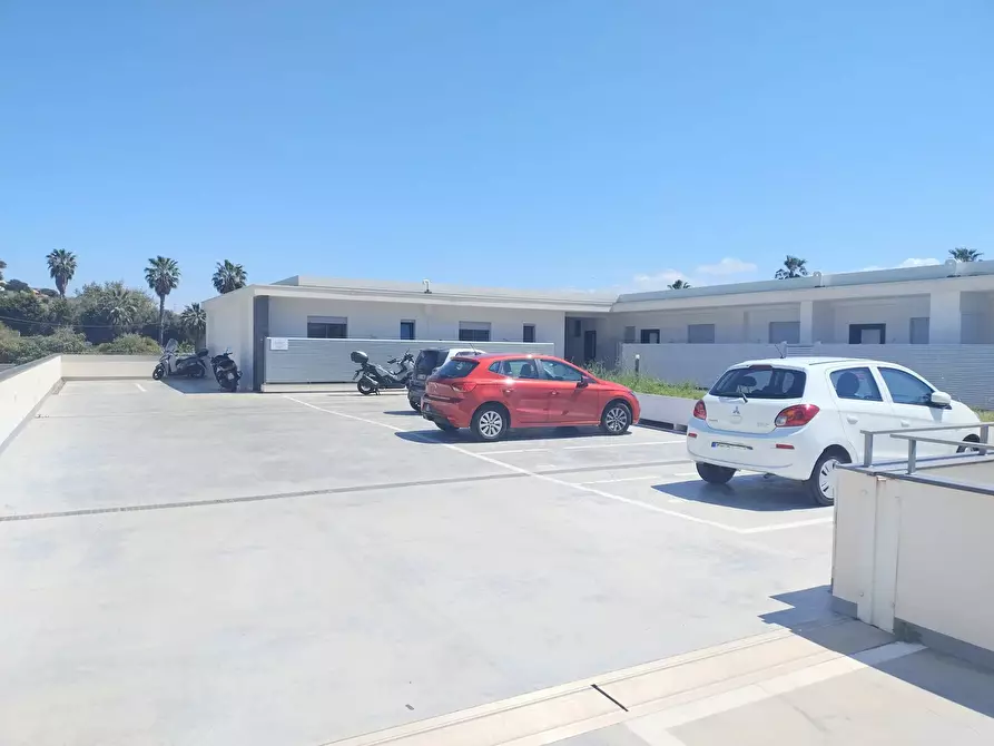 Immagine 19 di Casa trifamiliare in vendita  in Via Consolare Pompea, 1945 a Messina