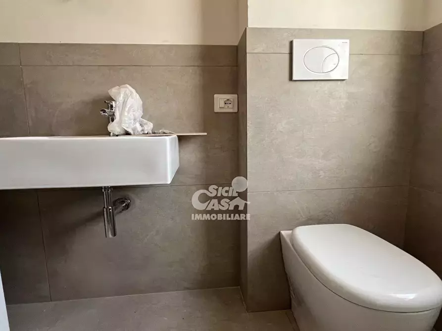 Immagine 12 di Casa trifamiliare in vendita  a Marsala