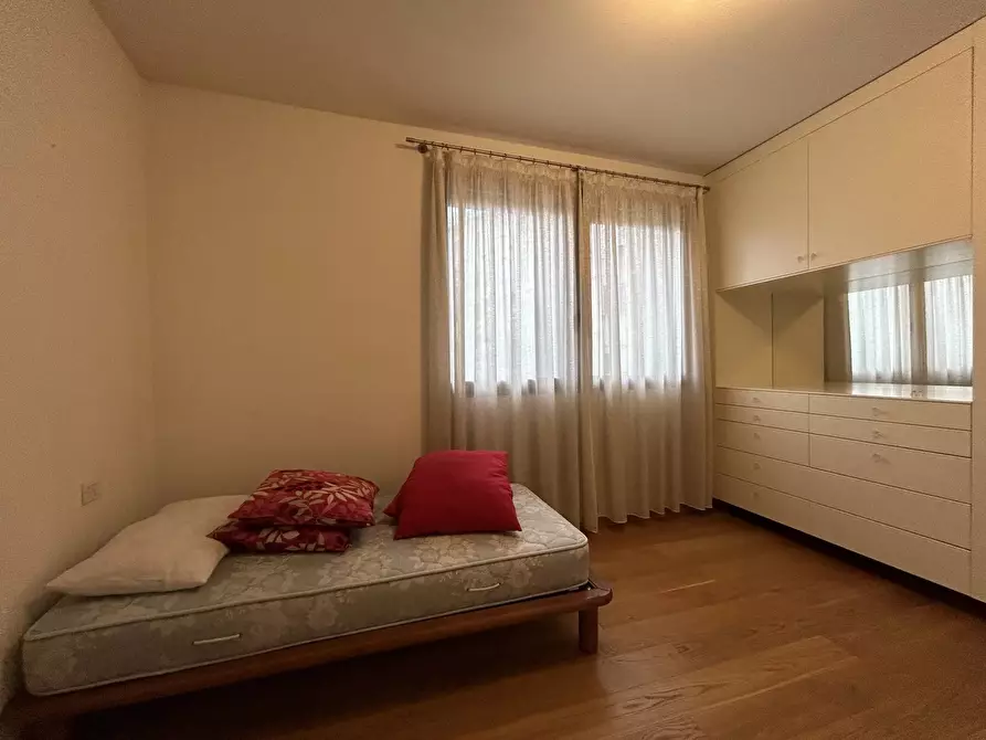 Immagine 26 di Casa trifamiliare in vendita  a Conegliano