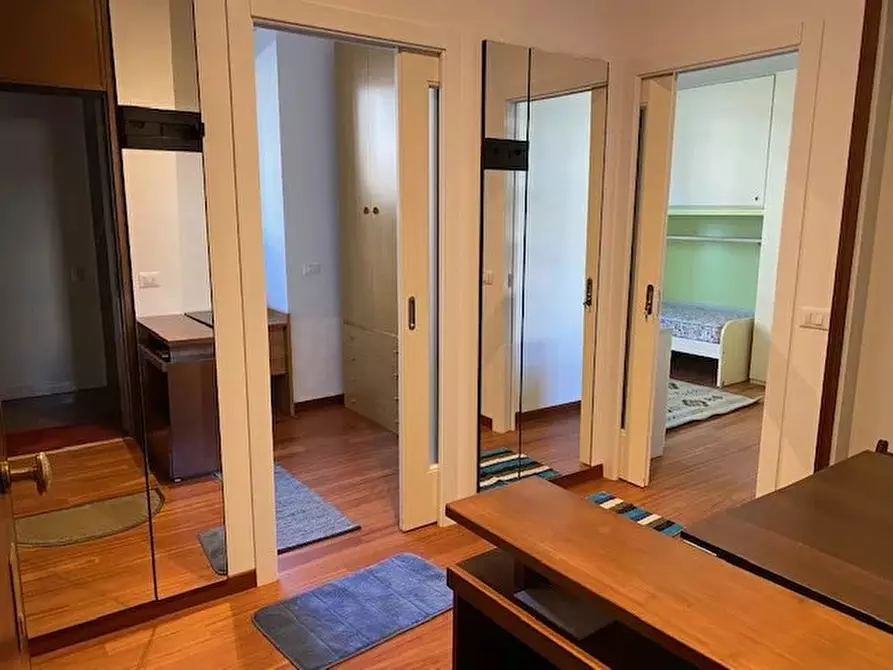 Immagine 9 di Casa trifamiliare in affitto  in Via Ronchi, 34 a Milano