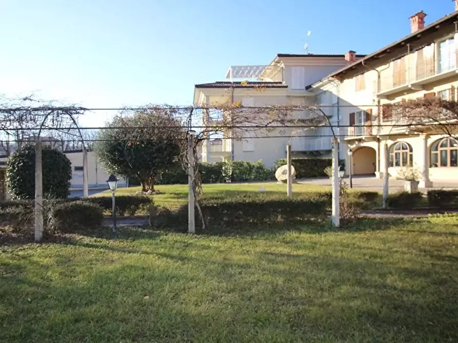 Immagine 8 di Terreno edificabile in vendita  a Dogliani