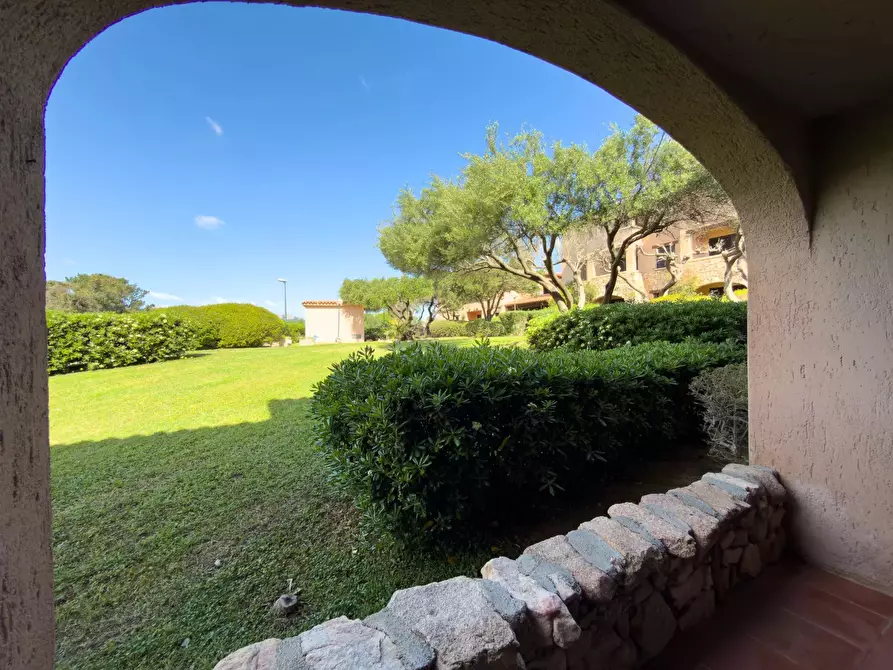 Immagine 13 di Casa trifamiliare in vendita  in Via della Bilancia, 8 a Olbia