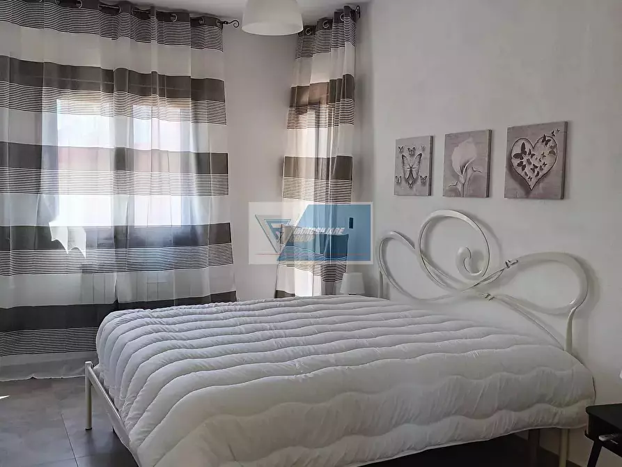 Immagine 17 di Casa trifamiliare in vendita  in Via Pietro Nenni a Pachino