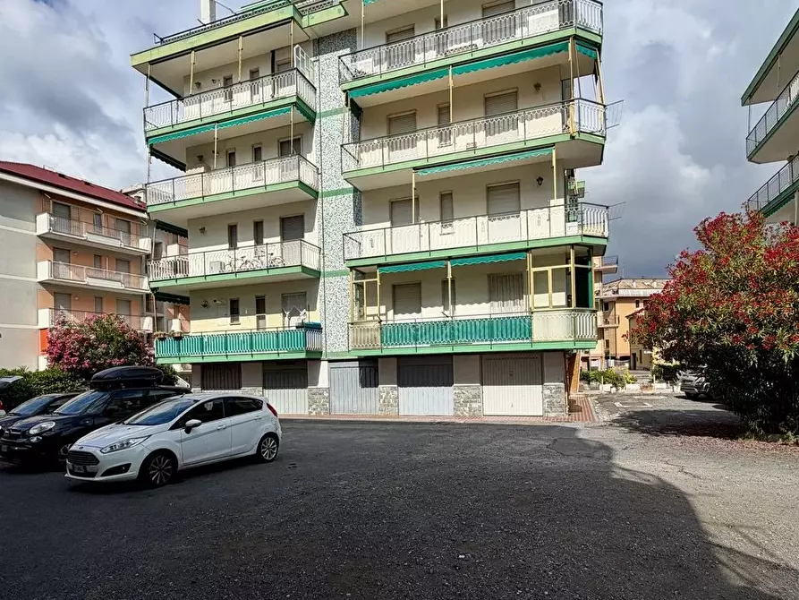 Immagine 26 di Casa trifamiliare in vendita  in Via Parioli 13. a Borghetto Santo Spirito
