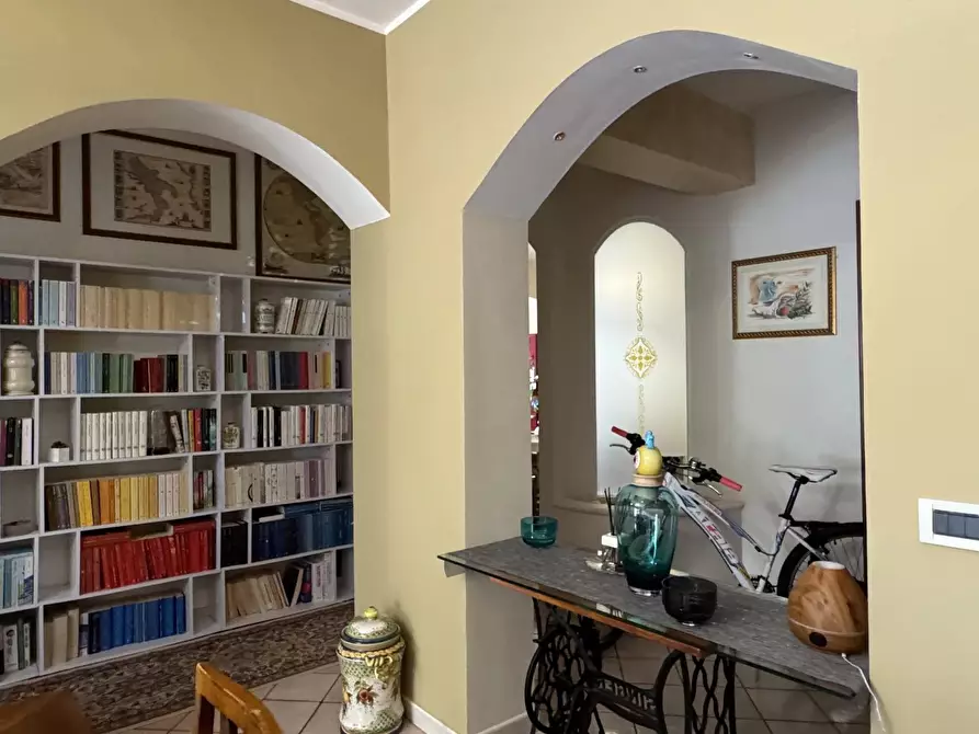 Immagine 6 di Casa trifamiliare in vendita  a Altilia