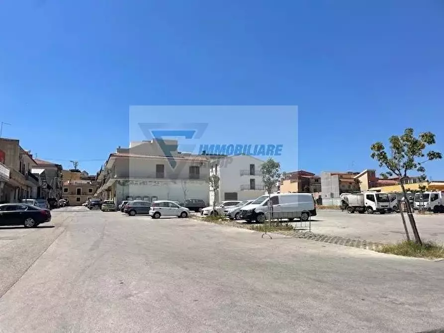 Immagine 27 di Monolocale in vendita  in Via Antonio di Rudinì a Siracusa