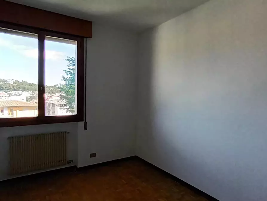Immagine 20 di Casa trifamiliare in vendita  a Conegliano