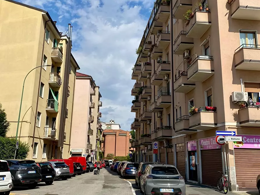 Immagine 22 di Attico in vendita  a Cologno Monzese