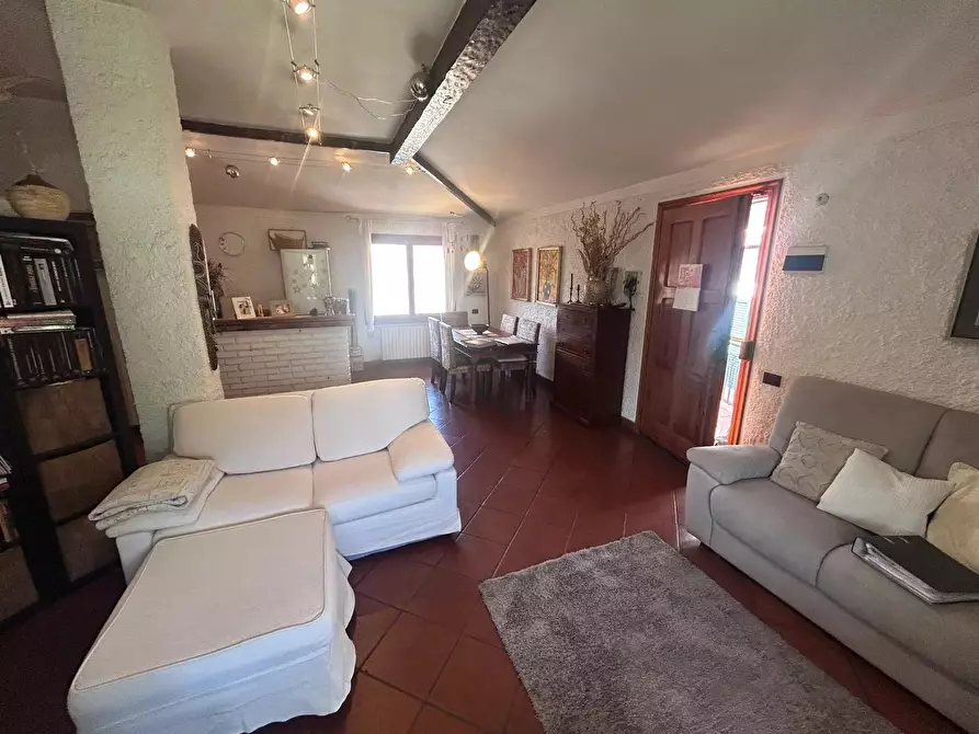 Immagine 2 di Casa trifamiliare in vendita  in Via Serro Inferiore, 11 a Ventimiglia