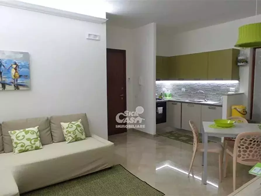 Immagine 1 di Casa trifamiliare in affitto  a Marsala