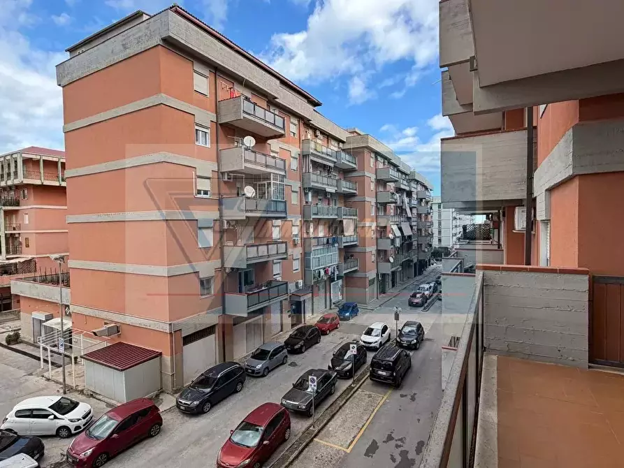 Immagine 2 di Casa trifamiliare in vendita  in Via Menfi a Siracusa