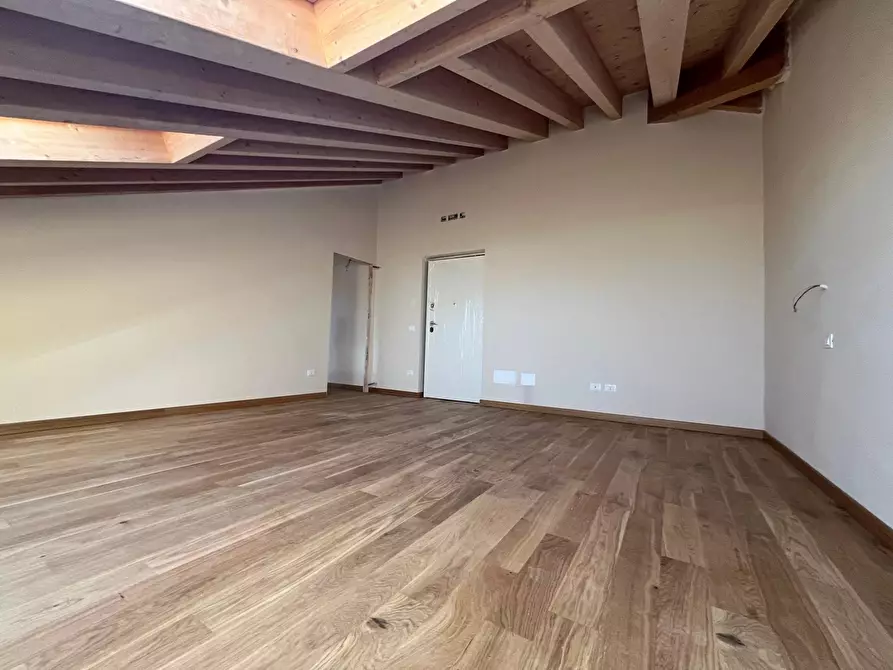 Immagine 14 di Casa trifamiliare in vendita  in Via Duchessa Canevaro a Avegno