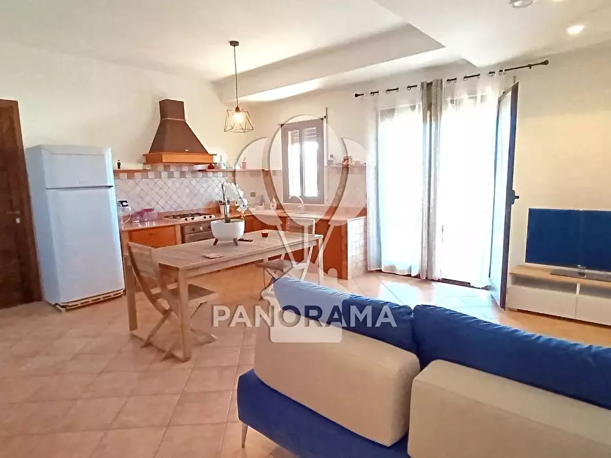 Immagine 5 di Casa trifamiliare in vendita  a Alcamo