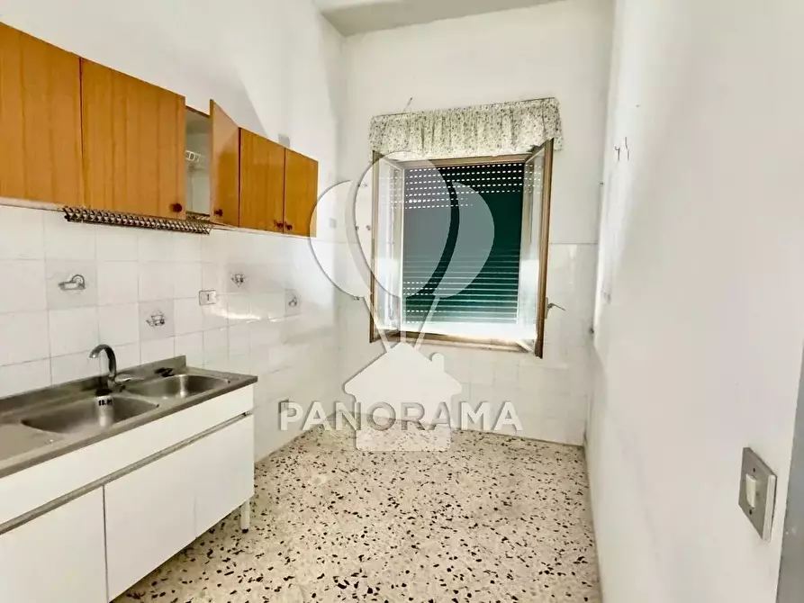 Immagine 10 di Casa trifamiliare in vendita  in Via Principe Amedeo a Balestrate