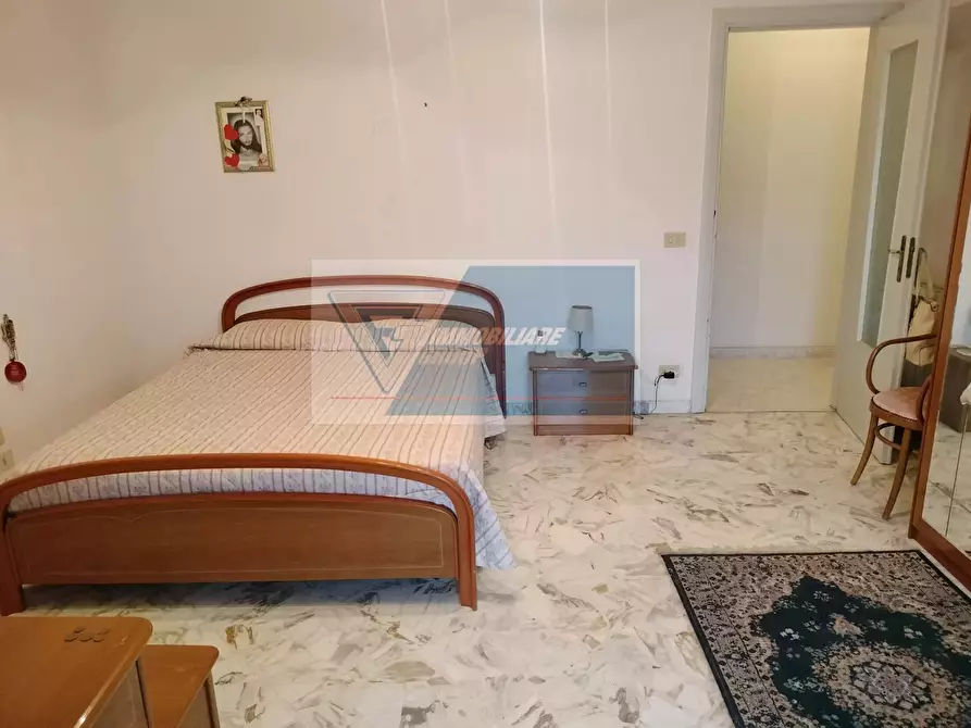 Immagine 8 di Casa trifamiliare in vendita  in Via Carso a Siracusa